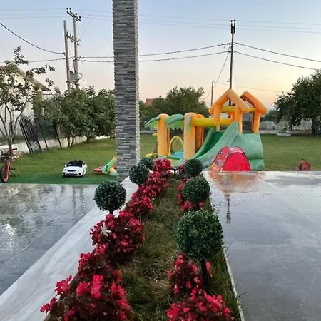 Romeo וילה Ofrínion